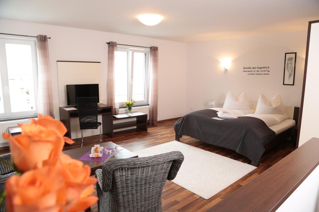Hotel Am Marktplatz Gangkofen Room photo